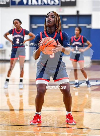 Thumbnail 2 in La Vega vs Madisonville (UIL 4A Reg III Final) photogallery.