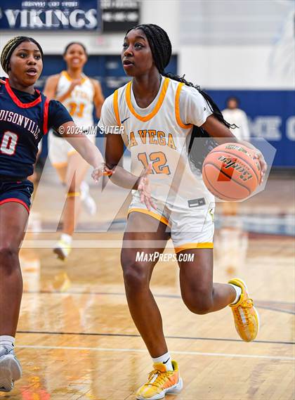 Thumbnail 2 in La Vega vs Madisonville (UIL 4A Reg III Final) photogallery.