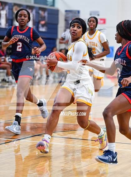 Thumbnail 3 in La Vega vs Madisonville (UIL 4A Reg III Final) photogallery.
