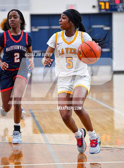 Thumbnail 3 in La Vega vs Madisonville (UIL 4A Reg III Final) photogallery.
