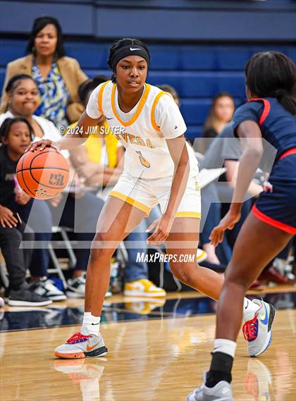 Thumbnail 1 in La Vega vs Madisonville (UIL 4A Reg III Final) photogallery.