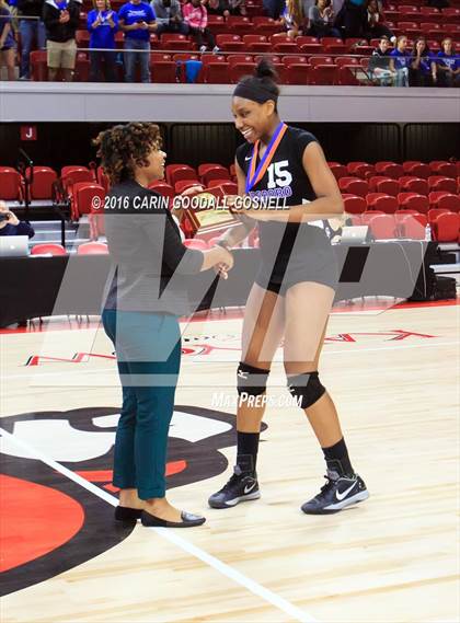 Thumbnail 2 in Carrboro vs. Maiden (NCHSAA 2A Final) photogallery.