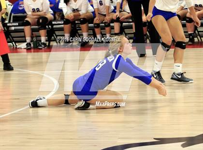 Thumbnail 3 in Carrboro vs. Maiden (NCHSAA 2A Final) photogallery.