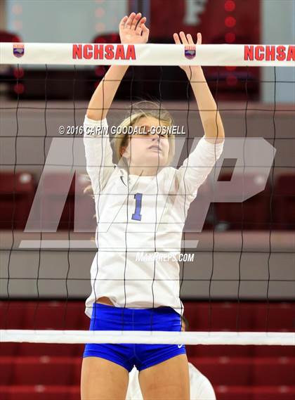 Thumbnail 1 in Carrboro vs. Maiden (NCHSAA 2A Final) photogallery.