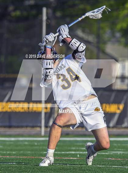 Thumbnail 3 in Chaminade @ St. Anthony's NYSCHSAA AAA Final photogallery.