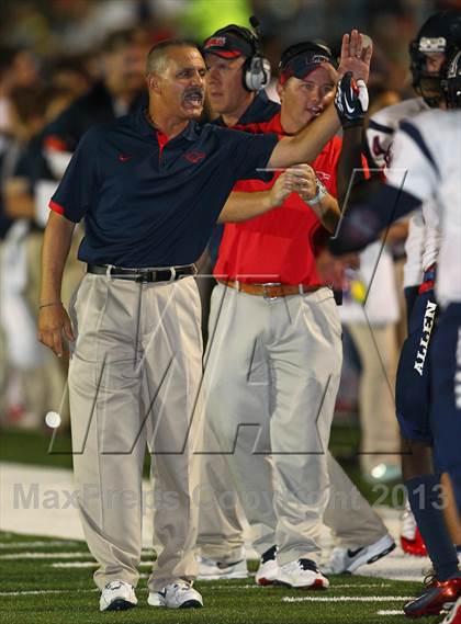 Thumbnail 2 in Allen @ Hebron photogallery.
