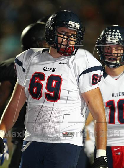 Thumbnail 1 in Allen @ Hebron photogallery.