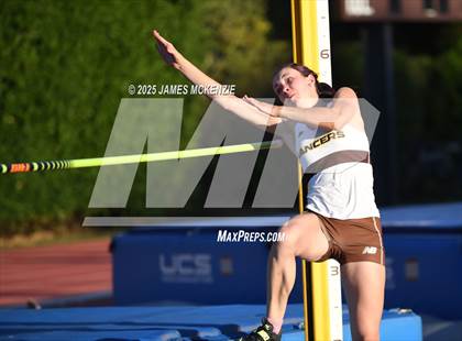 Thumbnail 2 in WCAL Finals (High Jump) photogallery.