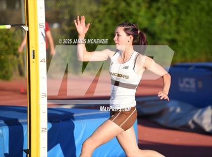 Thumbnail 1 in WCAL Finals (High Jump) photogallery.