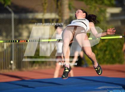 Thumbnail 2 in WCAL Finals (High Jump) photogallery.