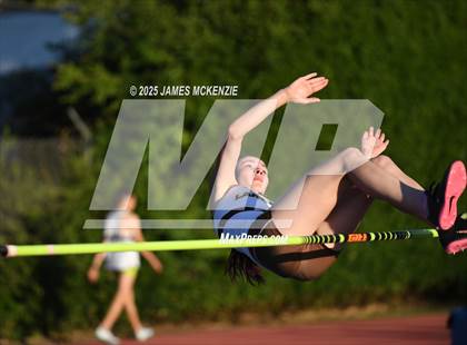 Thumbnail 2 in WCAL Finals (High Jump) photogallery.