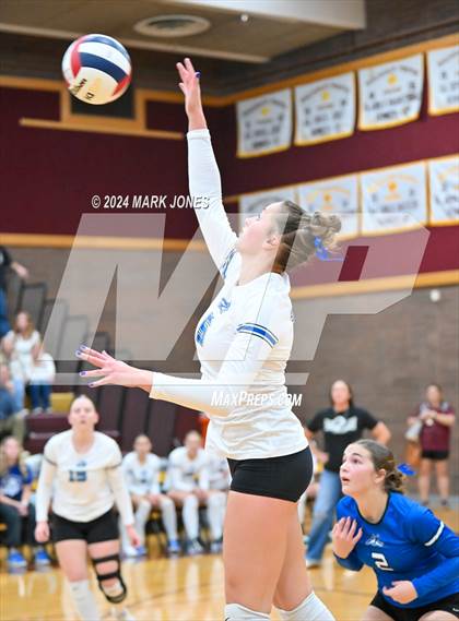 Thumbnail 2 in Snowflake @ Valley Christian (AIA 3A Semifinal) photogallery.