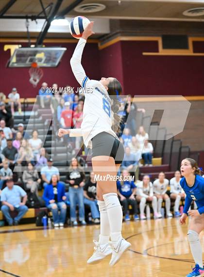 Thumbnail 1 in Snowflake @ Valley Christian (AIA 3A Semifinal) photogallery.