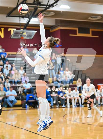 Thumbnail 1 in Snowflake @ Valley Christian (AIA 3A Semifinal) photogallery.