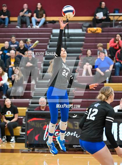 Thumbnail 2 in Snowflake @ Valley Christian (AIA 3A Semifinal) photogallery.