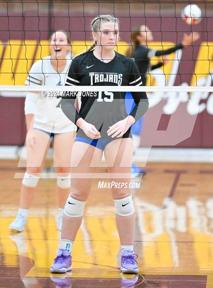 Thumbnail 1 in Snowflake @ Valley Christian (AIA 3A Semifinal) photogallery.