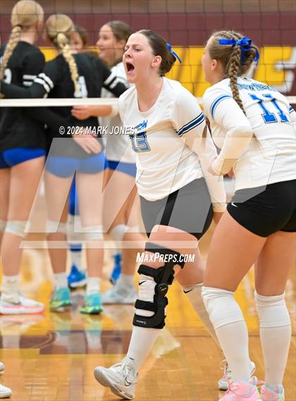 Thumbnail 2 in Snowflake @ Valley Christian (AIA 3A Semifinal) photogallery.