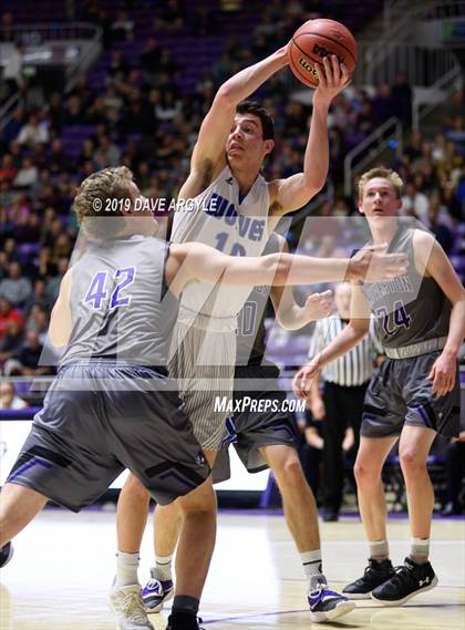 Thumbnail 3 in Fremont vs. Riverton (UHSAA 6A Quarterfinal) photogallery.
