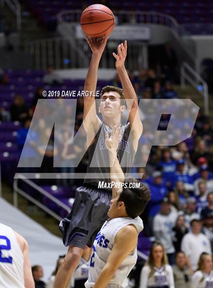 Thumbnail 1 in Fremont vs. Riverton (UHSAA 6A Quarterfinal) photogallery.