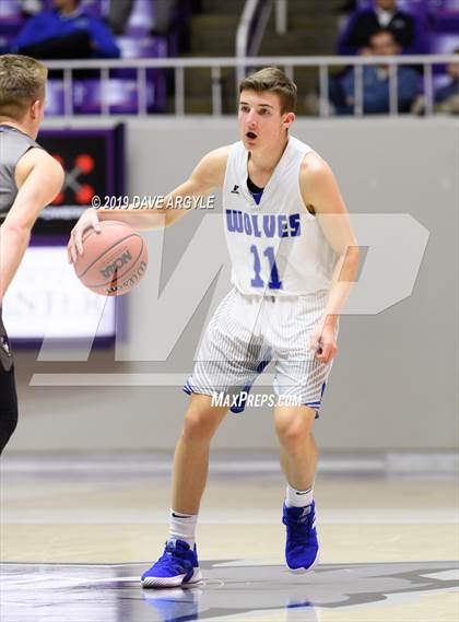 Thumbnail 1 in Fremont vs. Riverton (UHSAA 6A Quarterfinal) photogallery.