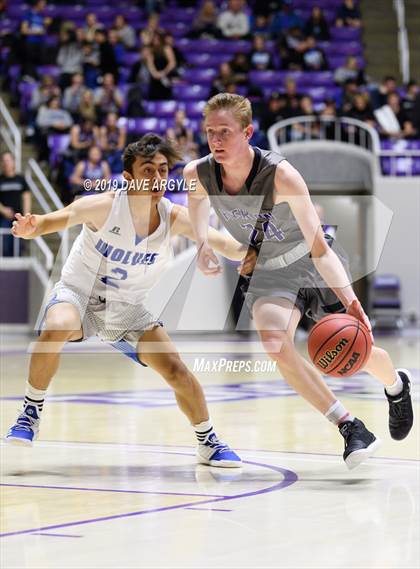 Thumbnail 1 in Fremont vs. Riverton (UHSAA 6A Quarterfinal) photogallery.