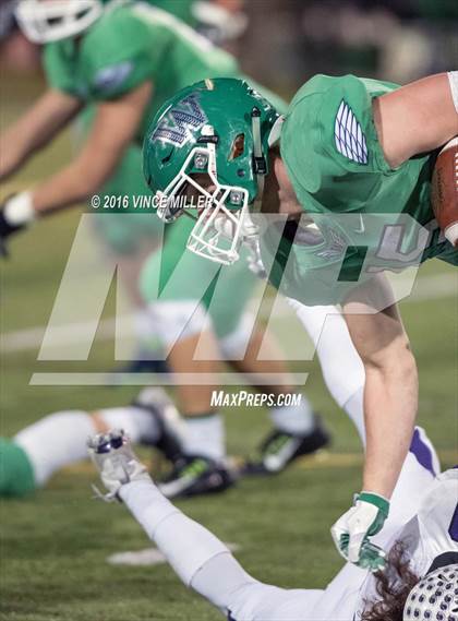 Thumbnail 3 in Woodinville vs. Sumner (WIAA 4A Quarterfinal) photogallery.