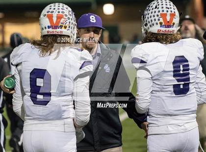 Thumbnail 2 in Woodinville vs. Sumner (WIAA 4A Quarterfinal) photogallery.
