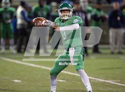 Thumbnail 1 in Woodinville vs. Sumner (WIAA 4A Quarterfinal) photogallery.