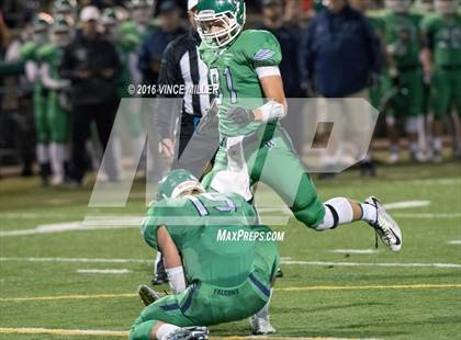 Thumbnail 1 in Woodinville vs. Sumner (WIAA 4A Quarterfinal) photogallery.