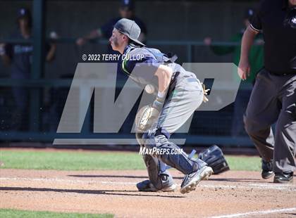Thumbnail 1 in Kearns vs. Syracuse (UHSAA 6A Regionals Game 3) photogallery.