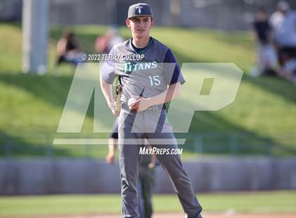 Thumbnail 1 in Kearns vs. Syracuse (UHSAA 6A Regionals Game 3) photogallery.