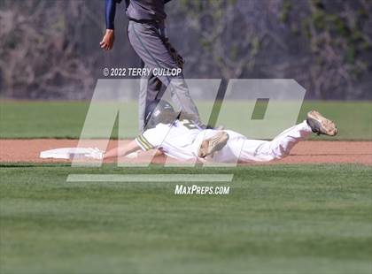 Thumbnail 2 in Kearns vs. Syracuse (UHSAA 6A Regionals Game 3) photogallery.