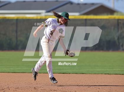 Thumbnail 1 in Kearns vs. Syracuse (UHSAA 6A Regionals Game 3) photogallery.