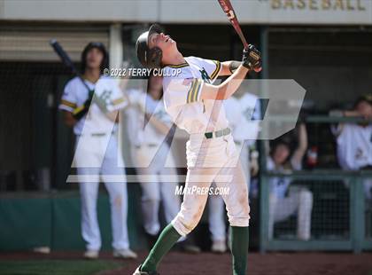 Thumbnail 3 in Kearns vs. Syracuse (UHSAA 6A Regionals Game 3) photogallery.