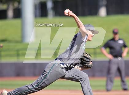 Thumbnail 3 in Kearns vs. Syracuse (UHSAA 6A Regionals Game 3) photogallery.