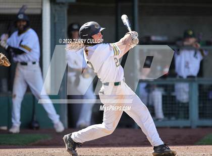 Thumbnail 1 in Kearns vs. Syracuse (UHSAA 6A Regionals Game 3) photogallery.