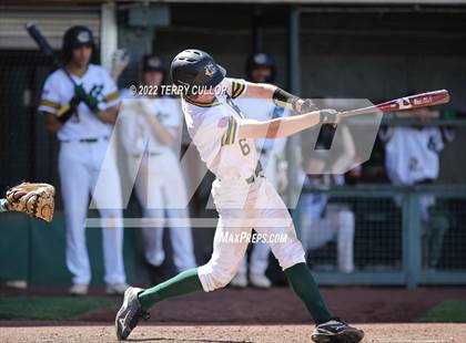 Thumbnail 2 in Kearns vs. Syracuse (UHSAA 6A Regionals Game 3) photogallery.
