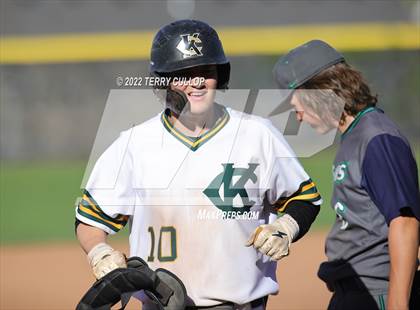 Thumbnail 3 in Kearns vs. Syracuse (UHSAA 6A Regionals Game 3) photogallery.