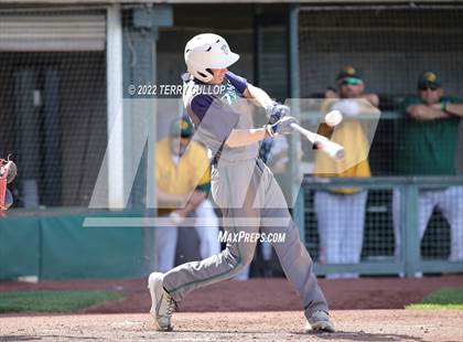 Thumbnail 2 in Kearns vs. Syracuse (UHSAA 6A Regionals Game 3) photogallery.