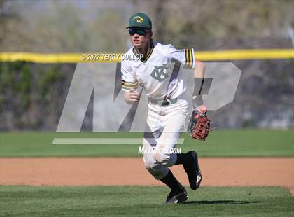 Thumbnail 1 in Kearns vs. Syracuse (UHSAA 6A Regionals Game 3) photogallery.
