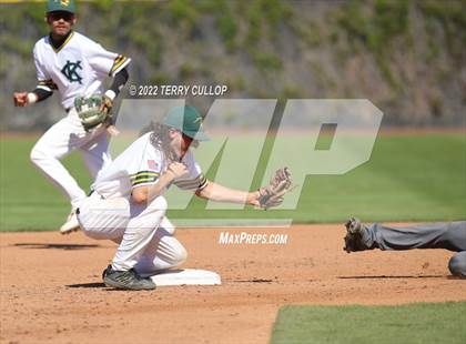 Thumbnail 1 in Kearns vs. Syracuse (UHSAA 6A Regionals Game 3) photogallery.