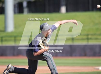 Thumbnail 1 in Kearns vs. Syracuse (UHSAA 6A Regionals Game 3) photogallery.
