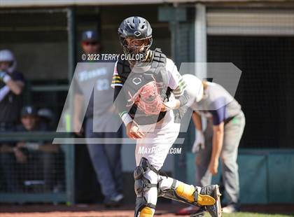 Thumbnail 3 in Kearns vs. Syracuse (UHSAA 6A Regionals Game 3) photogallery.
