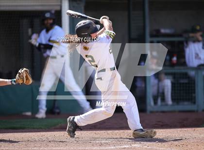 Thumbnail 3 in Kearns vs. Syracuse (UHSAA 6A Regionals Game 3) photogallery.