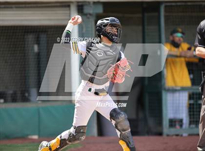 Thumbnail 1 in Kearns vs. Syracuse (UHSAA 6A Regionals Game 3) photogallery.