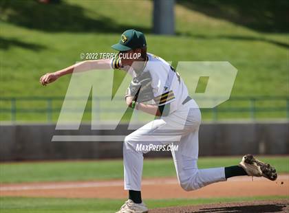 Thumbnail 3 in Kearns vs. Syracuse (UHSAA 6A Regionals Game 3) photogallery.