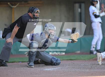 Thumbnail 3 in Kearns vs. Syracuse (UHSAA 6A Regionals Game 3) photogallery.