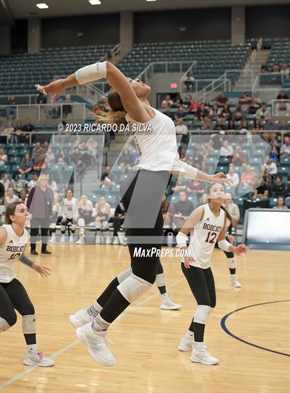 Thumbnail 3 in Cinco Ranch vs Cy-Fair (UIL Volleyball 6A Regional Quarterfinal) photogallery.