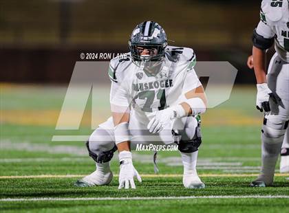 Thumbnail 1 in Muskogee vs Choctaw (OSSAA 6A-II Final) photogallery.