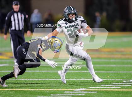 Thumbnail 1 in Muskogee vs Choctaw (OSSAA 6A-II Final) photogallery.